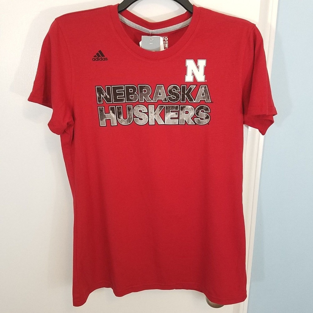 Adidas Women's Nebraska Cornhuskers T-Shirt Medium